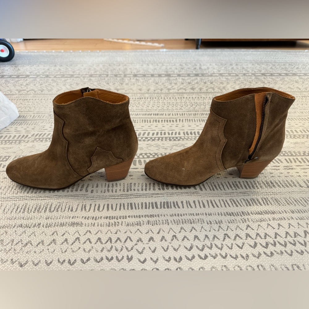 Isabel Marant Dicker Boots Brown 39